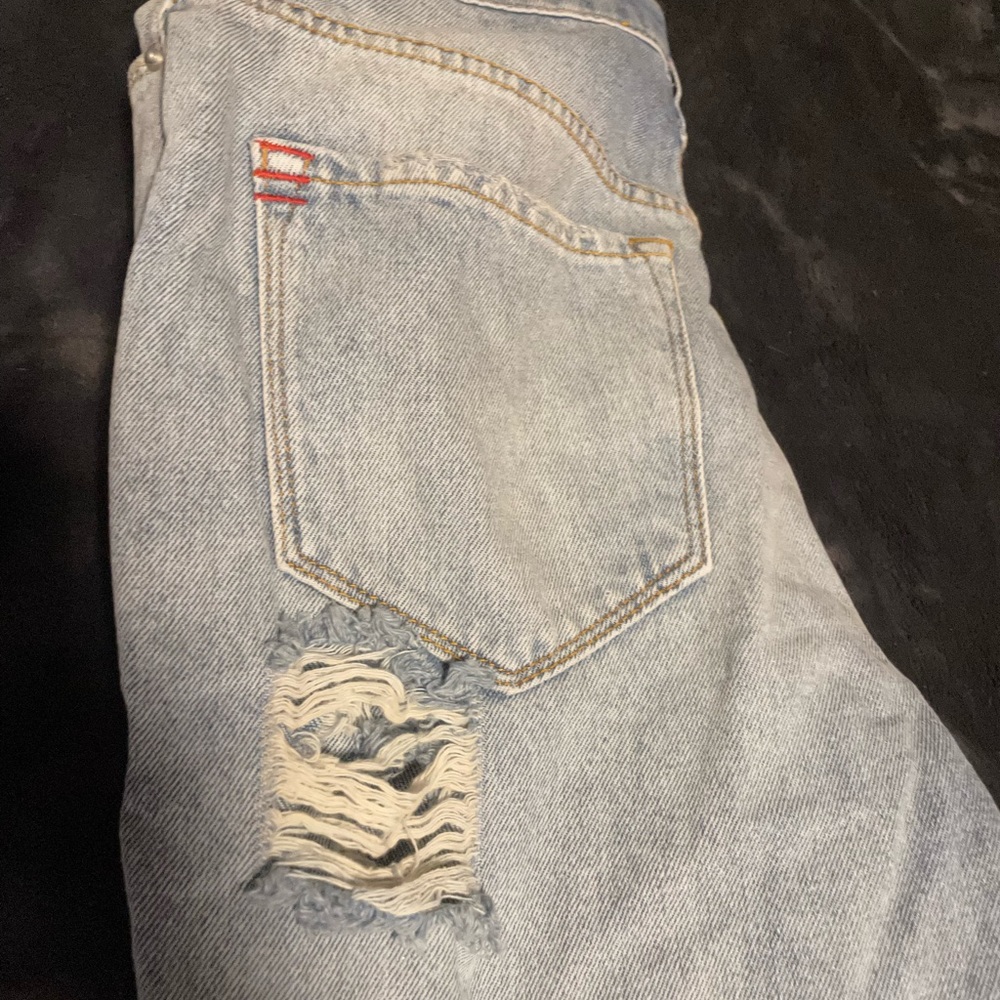 Urban outfitters NWT high rise mom jeans